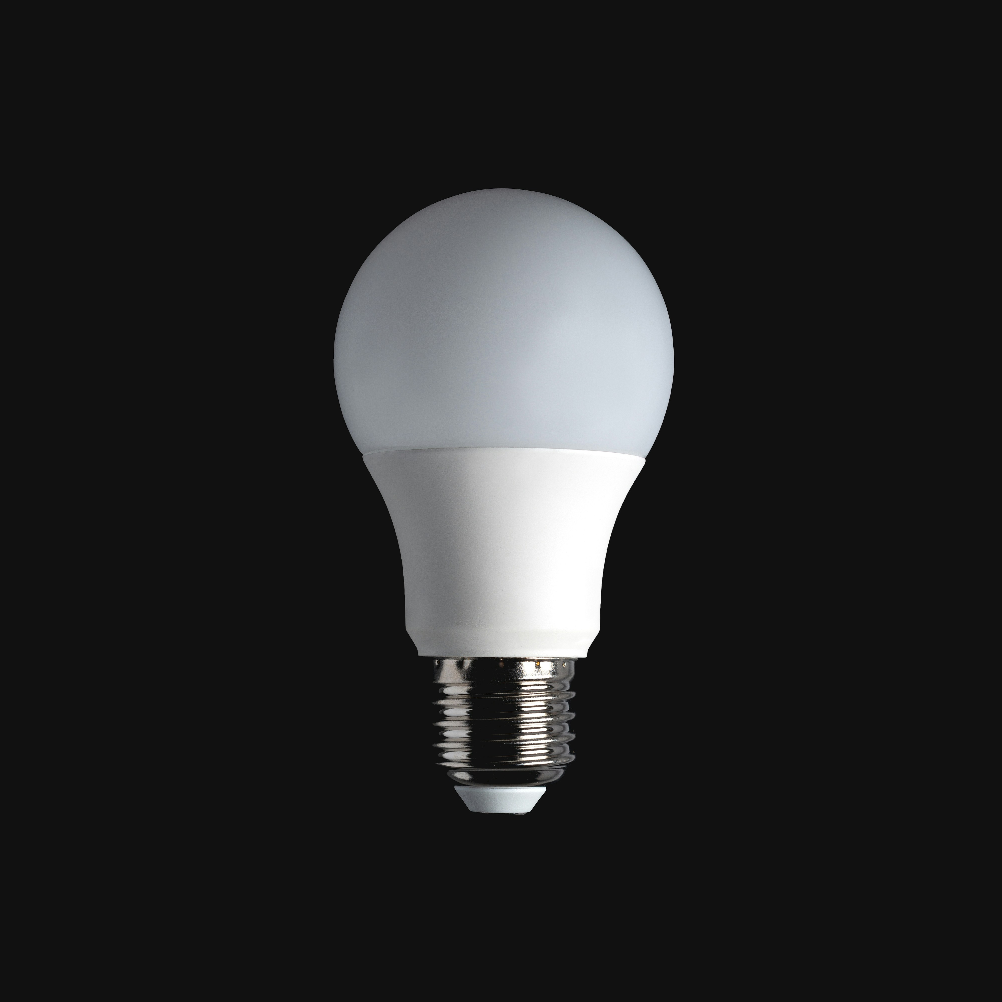 Energy saving light bulb